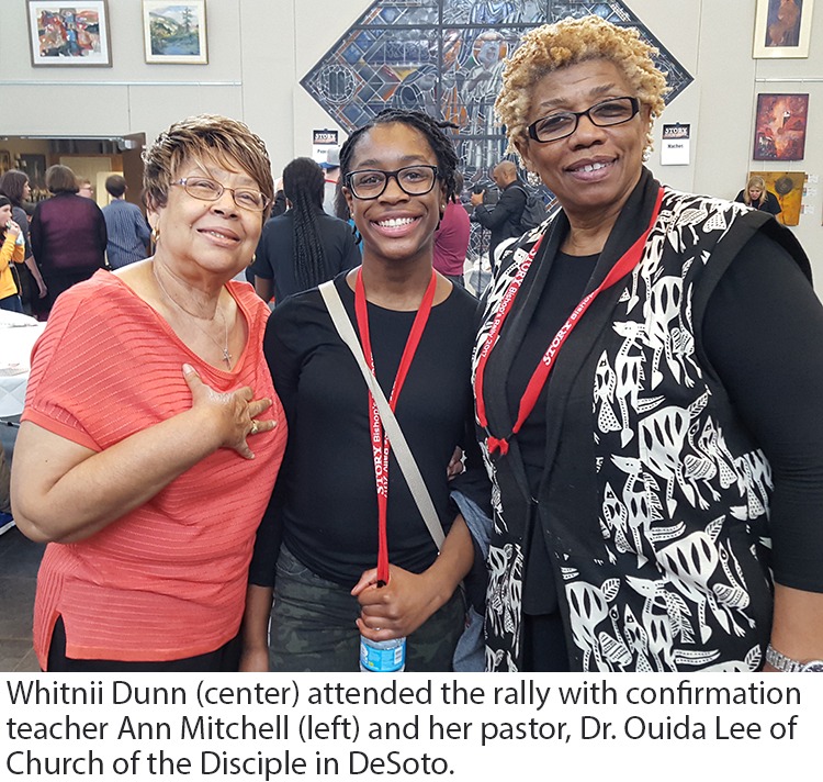 Whitnii Dunn, Ann Mitchell and Dr. Ouida Lee 